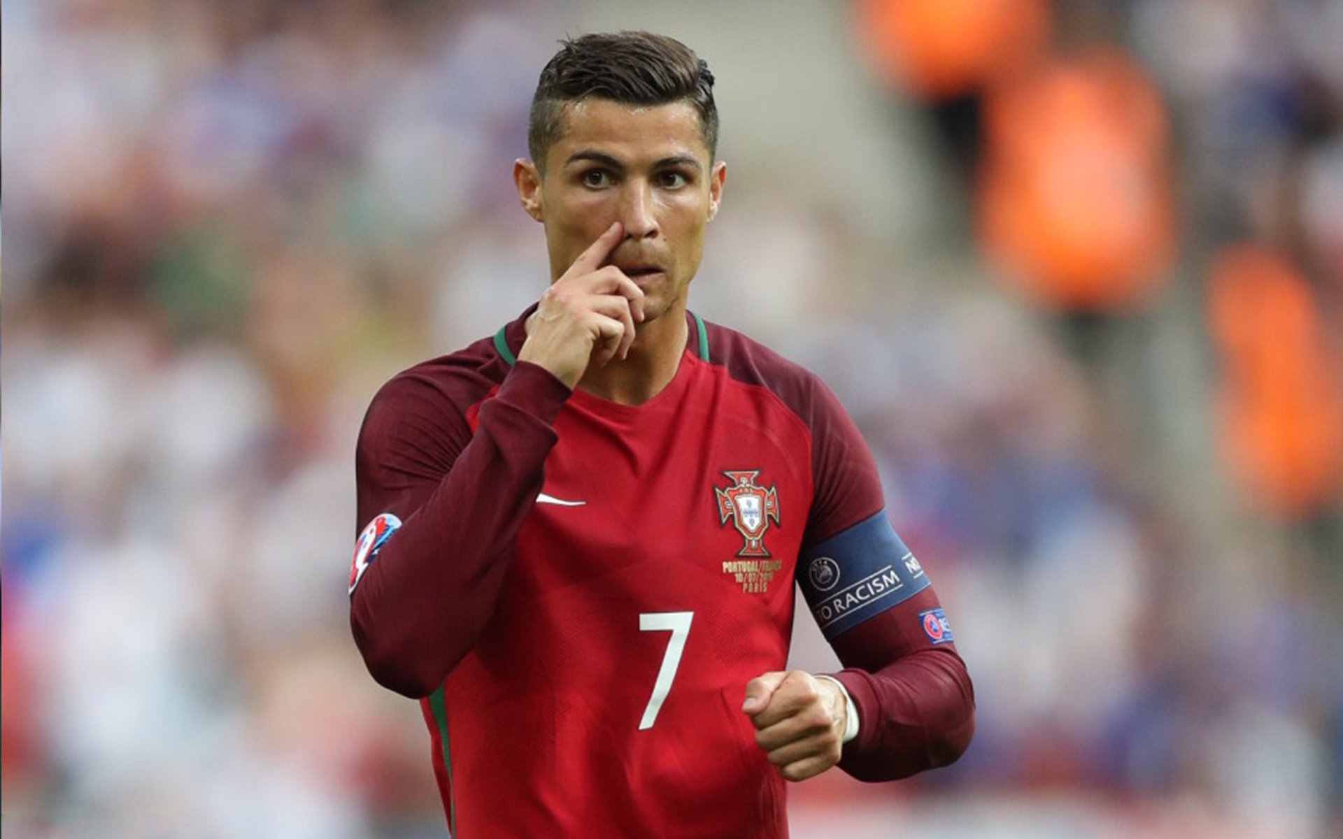 曼联老将宣布赛季结束后正式退役，曼联老将宣布赛季结束后正式退役了吗