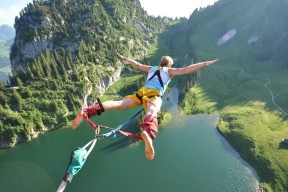 开云网页版登录入口-世界杯精彩纷呈：每一秒都扣人心弦！，世界杯精彩集锦视频