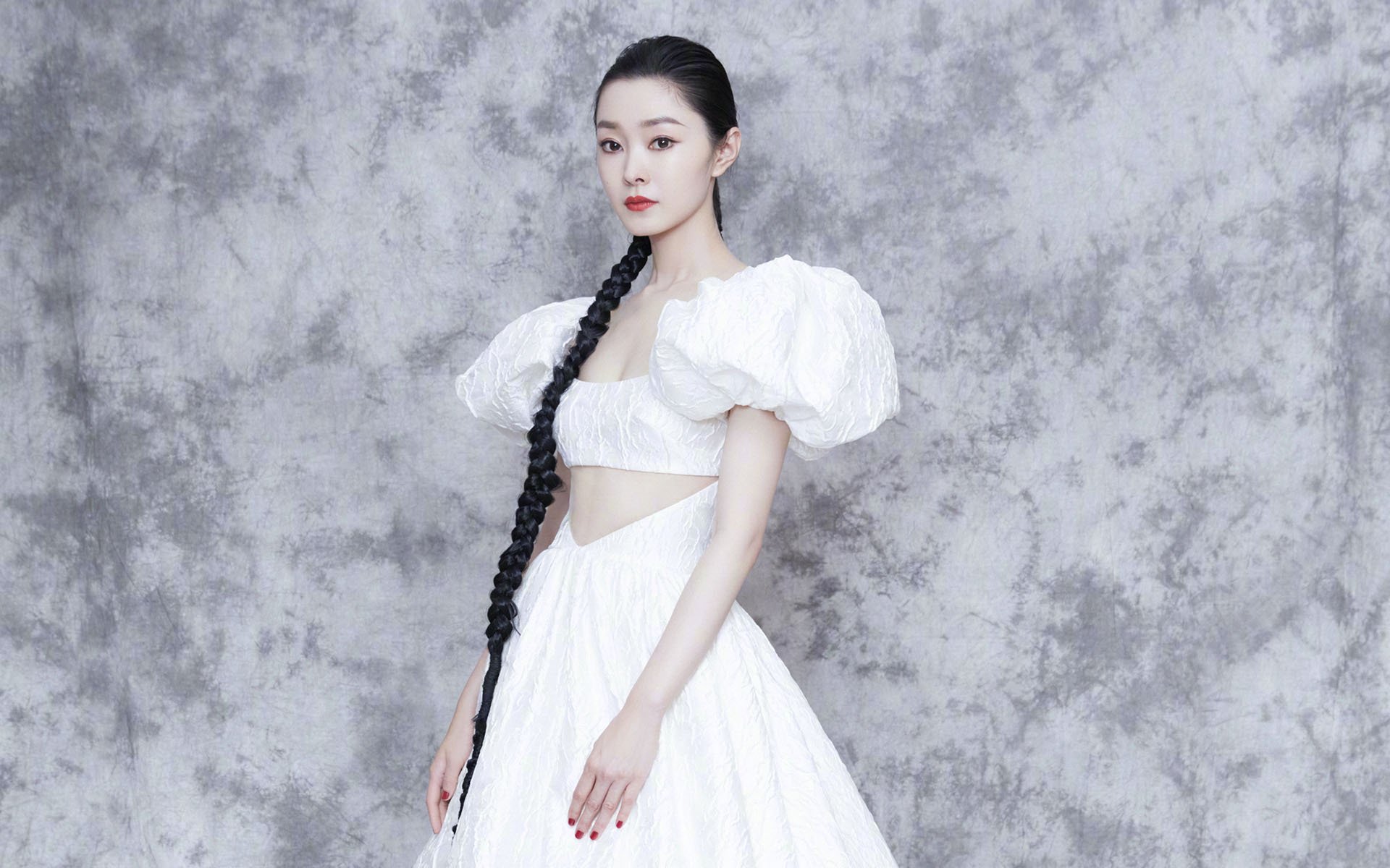 《Xiaohu:多赛季稳定发挥,展现领袖魅力》